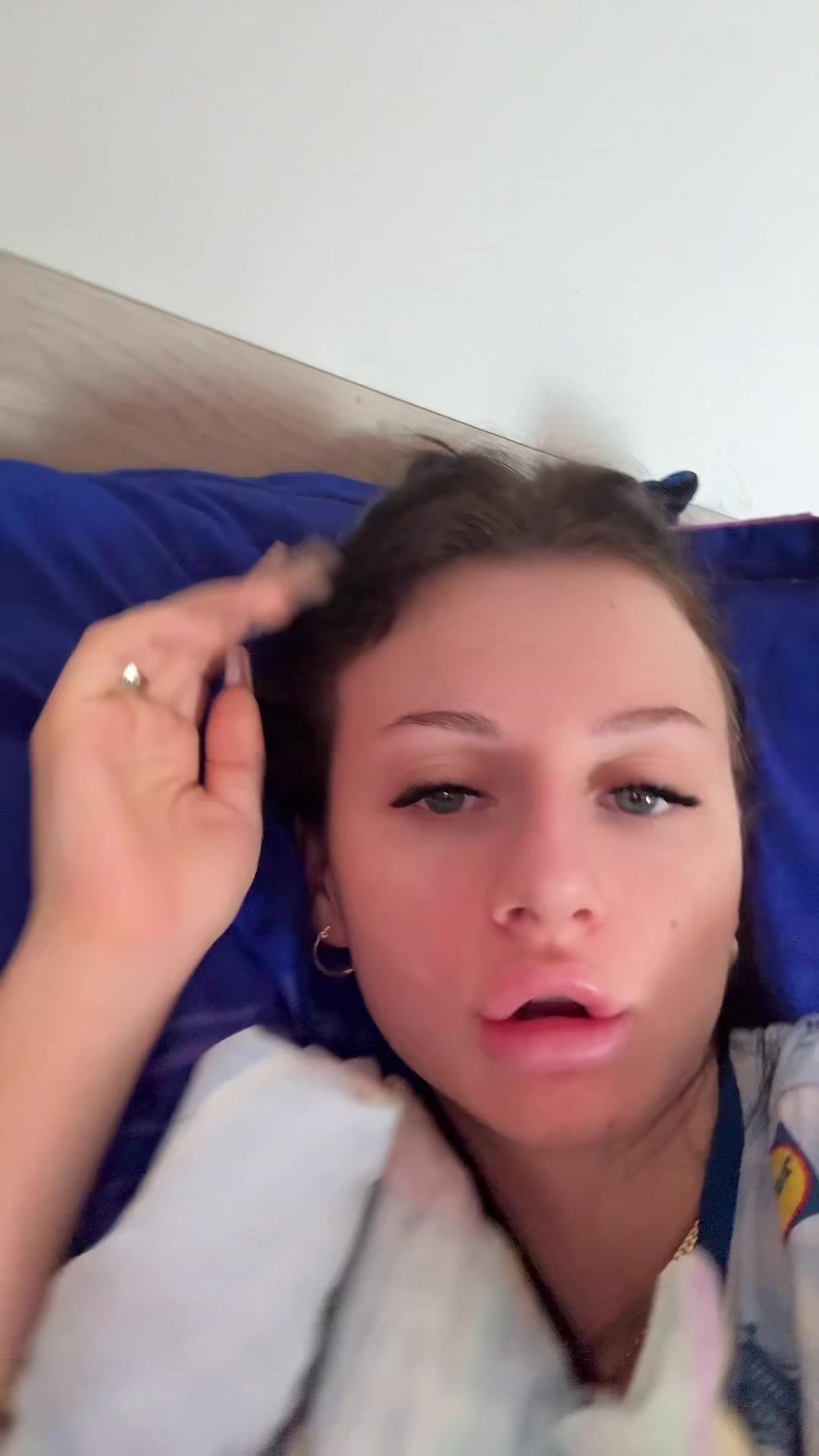 @L9UIZA