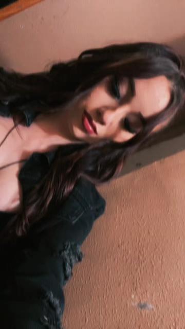 @Ari