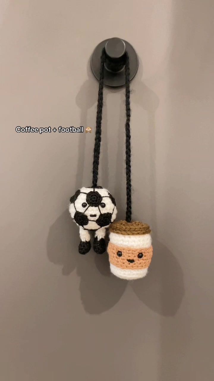 @Crown Crochet