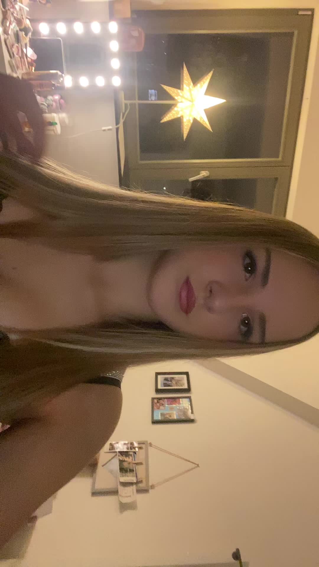 @𝓙𝓾𝓵𝓲𝓪