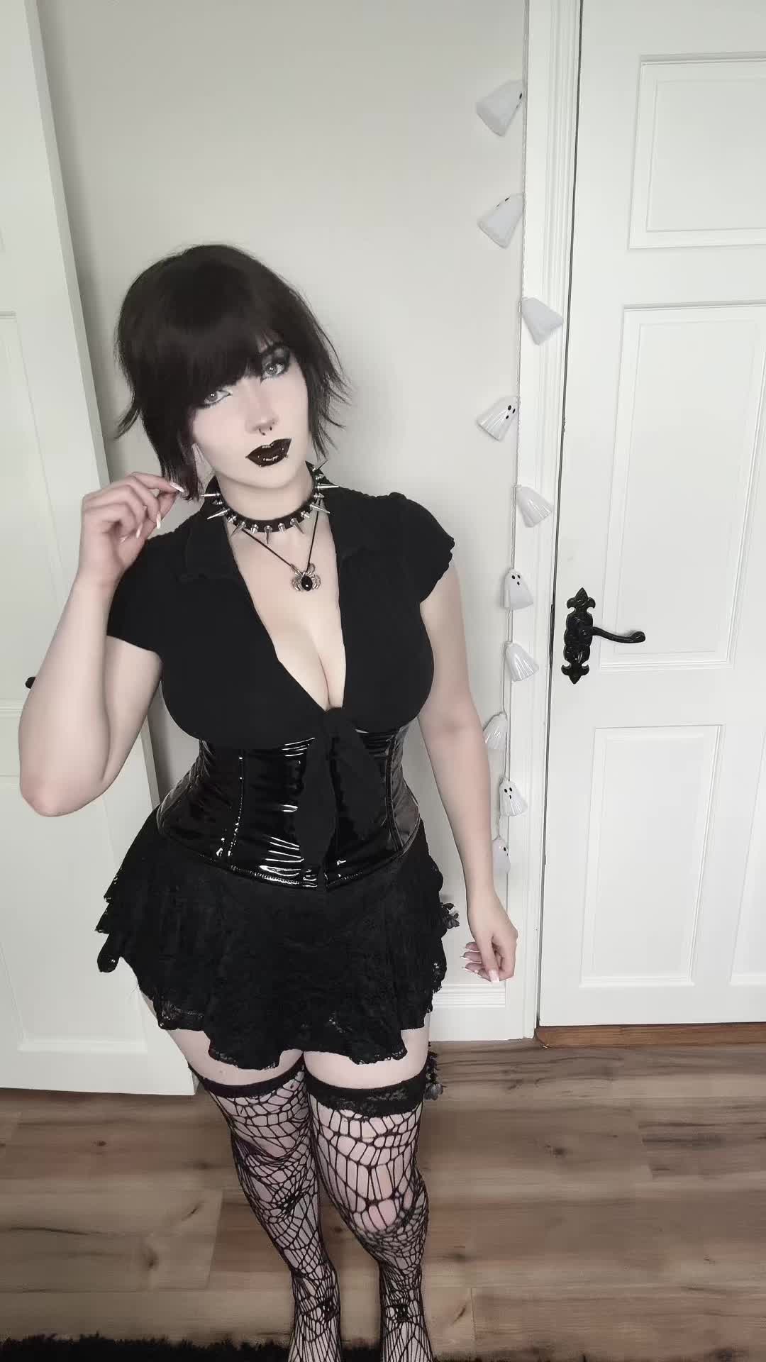 @cutiegothxo1