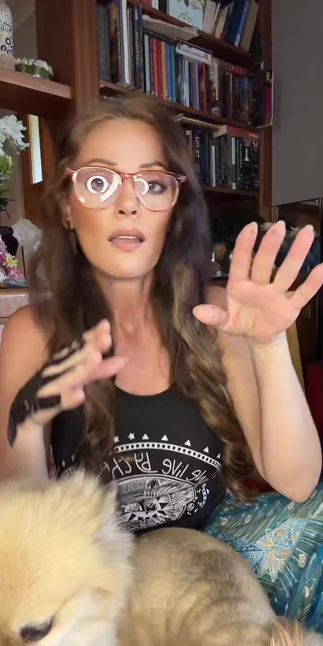 @AnnunakiCristinaBruno