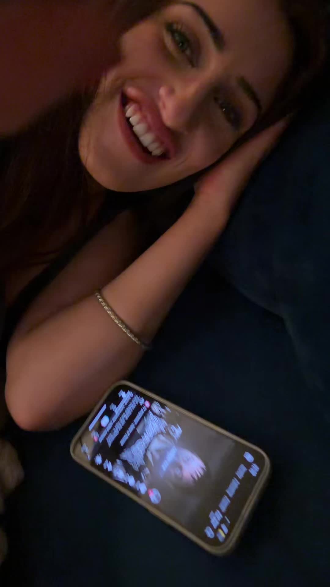 @izzyclaire