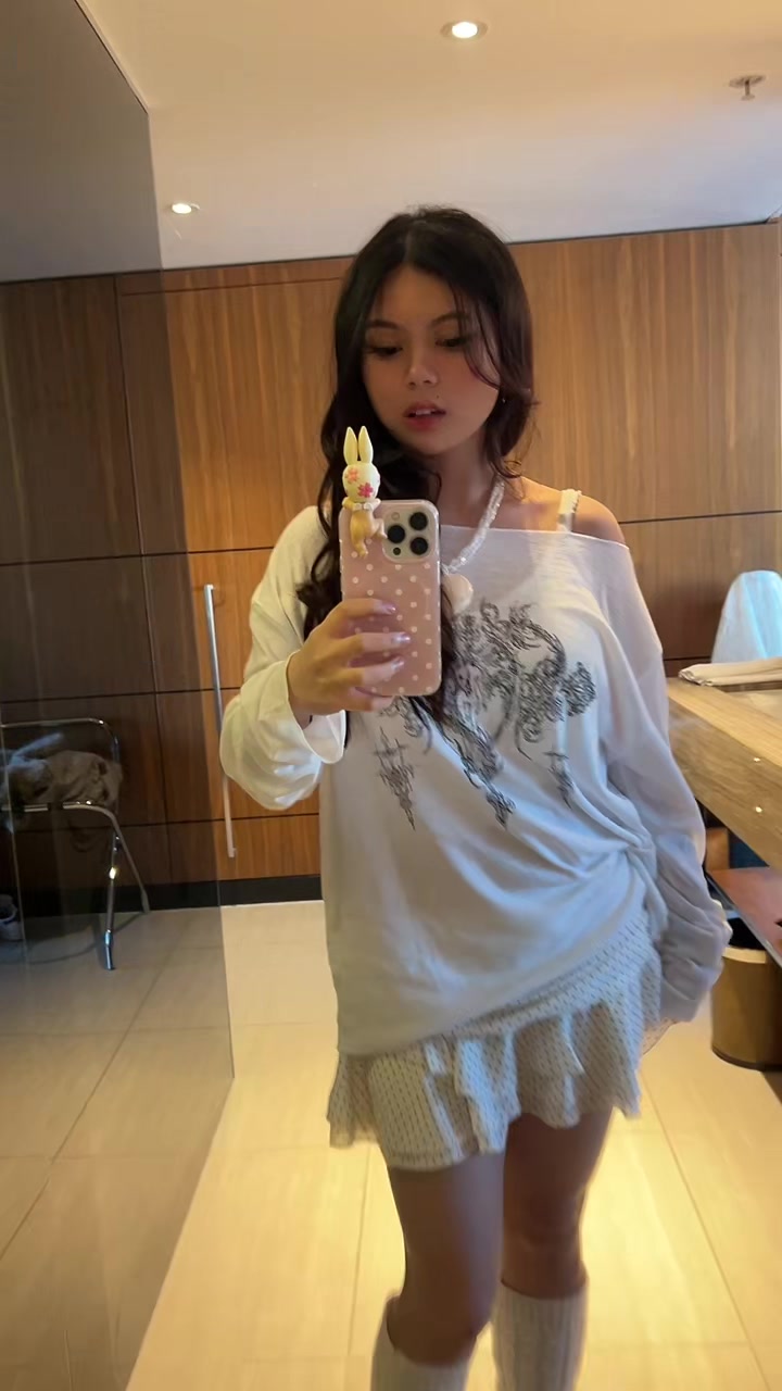 @phoebe kaye 🎀