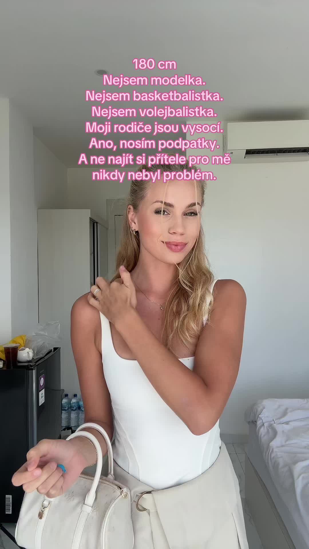 @Anna Belanikova