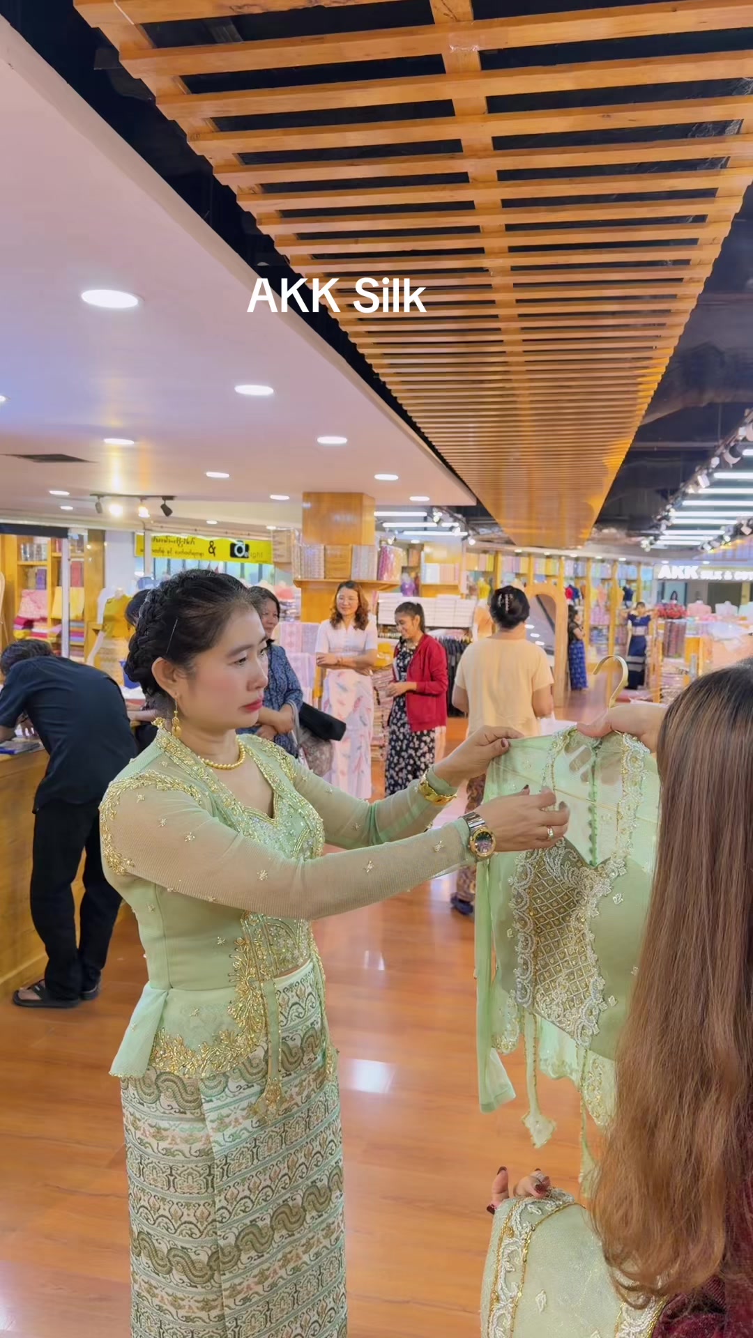 @Akk Silk (official account)