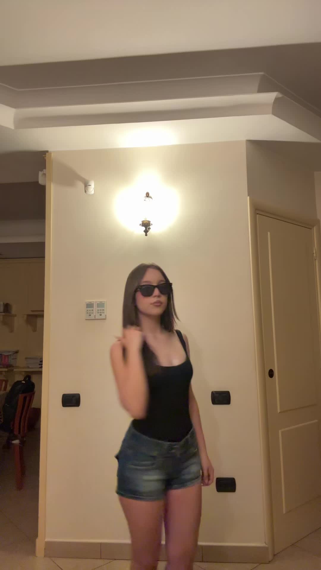 @🪼