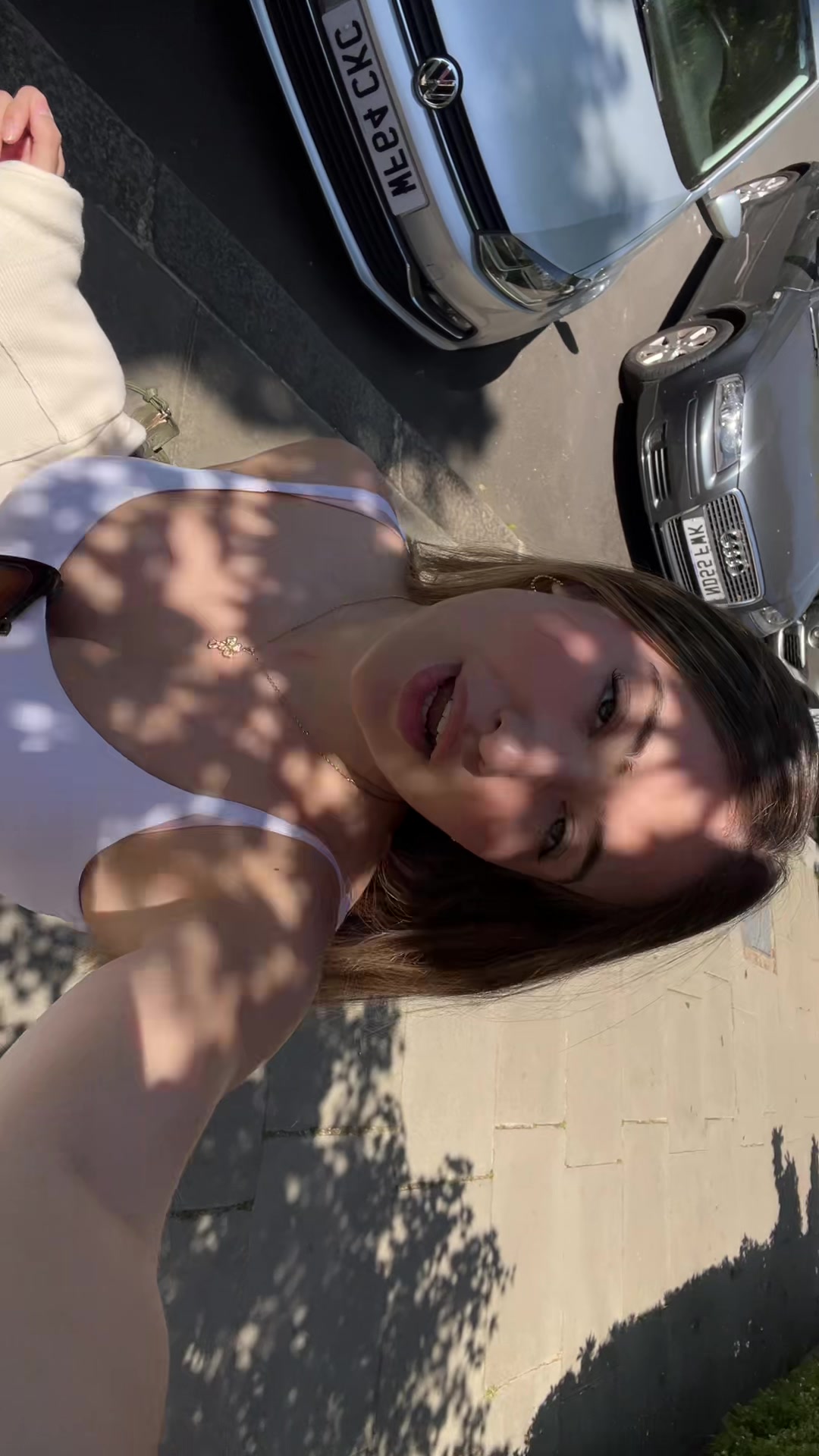 @Inesxu
