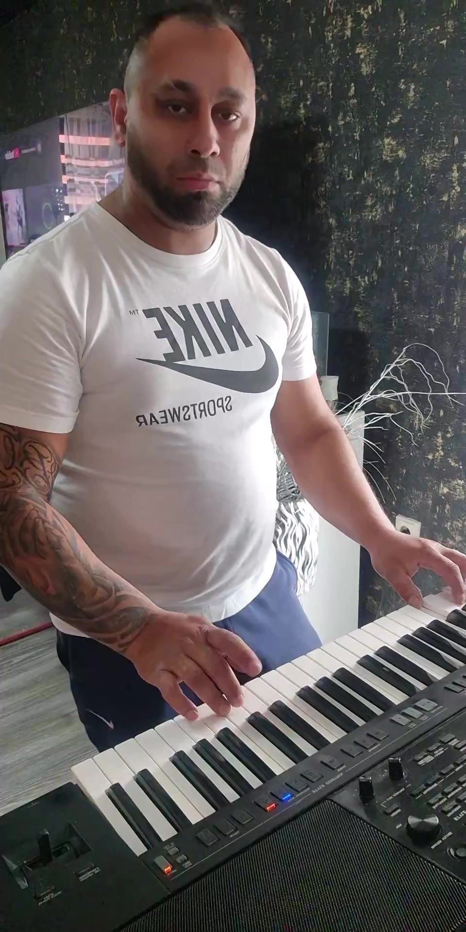 @Robko Robko Král