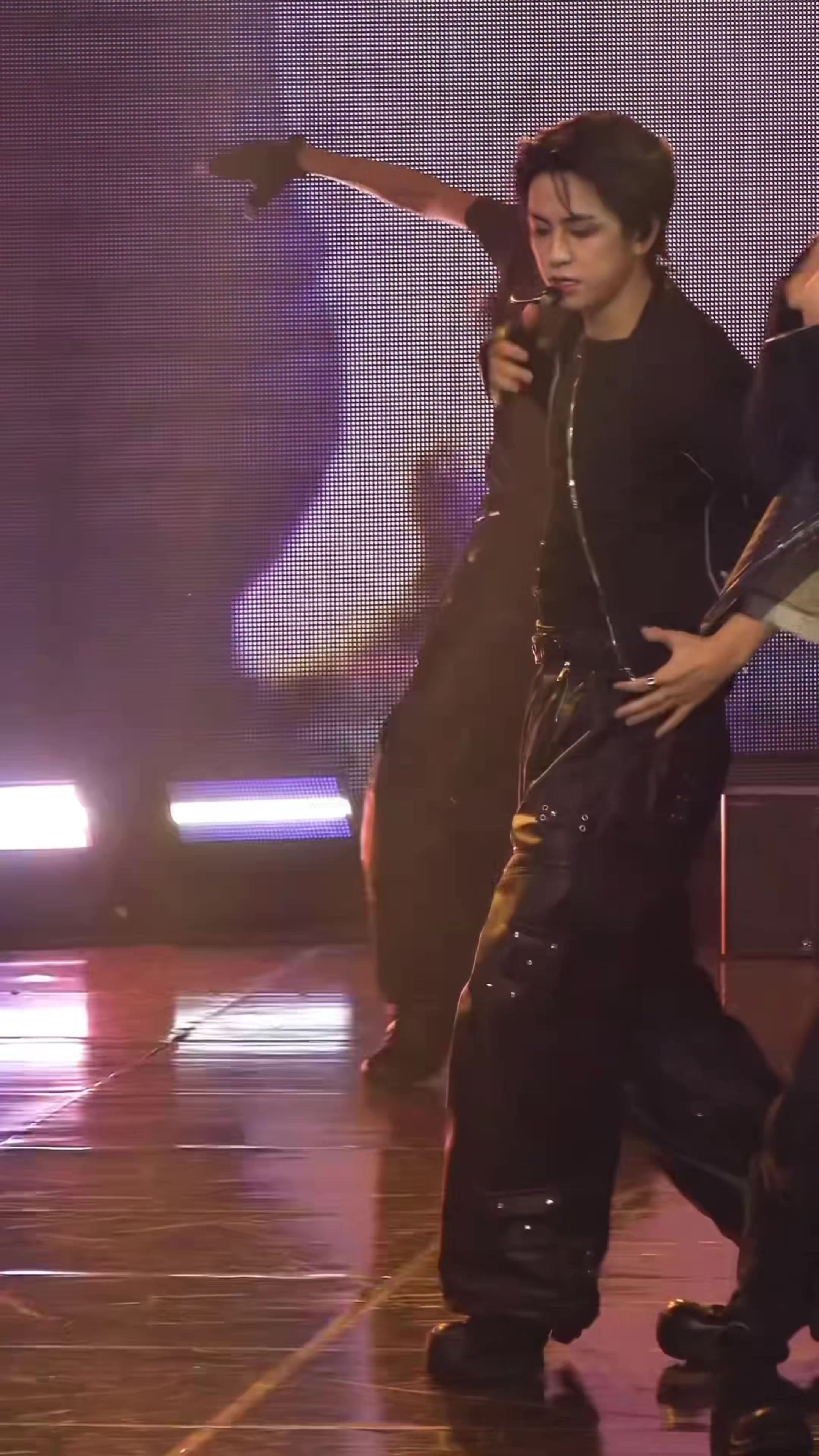 @๐๐ช๐ช๐ฆ๐ฏ