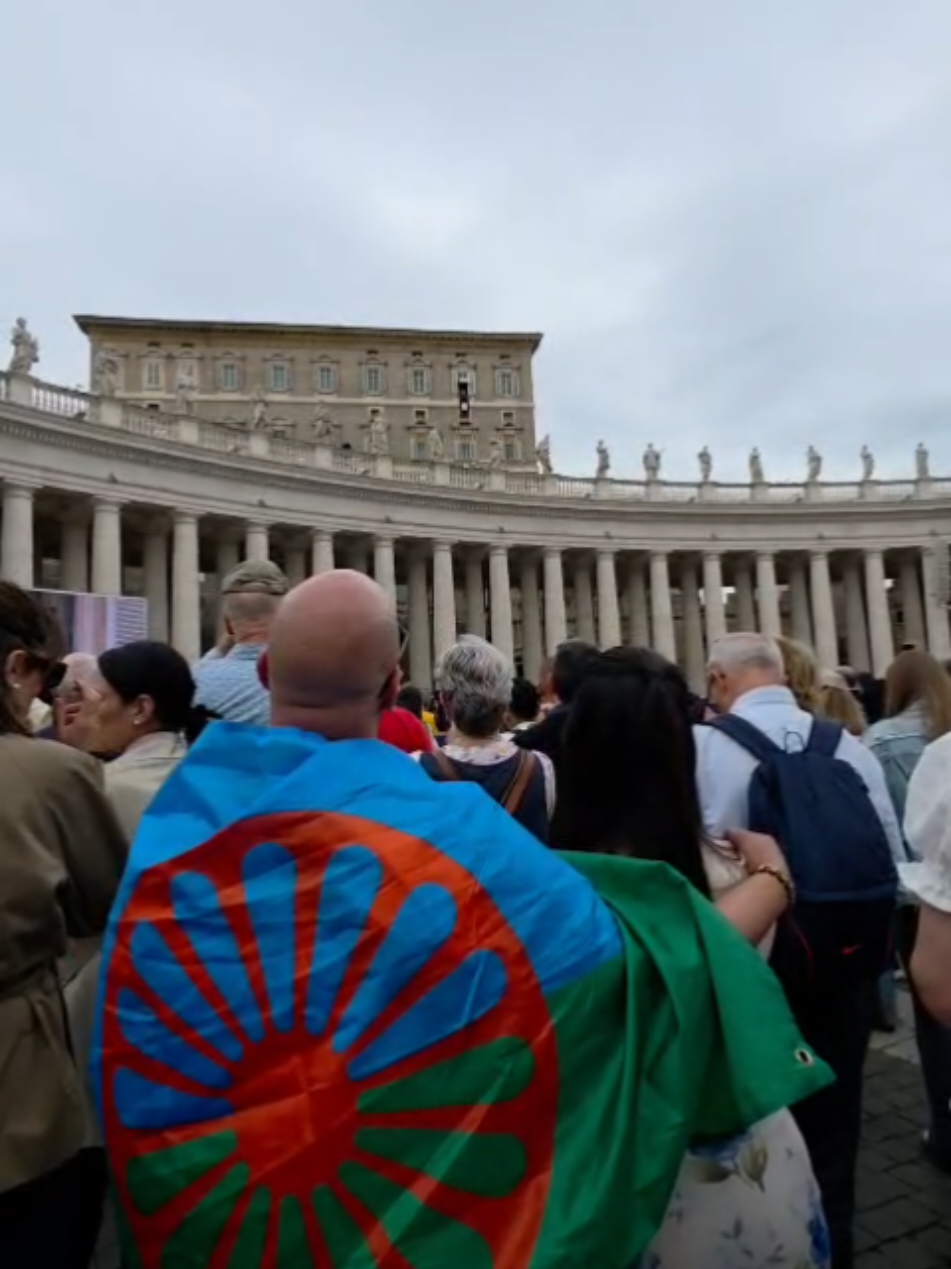 @Connecting Roma
