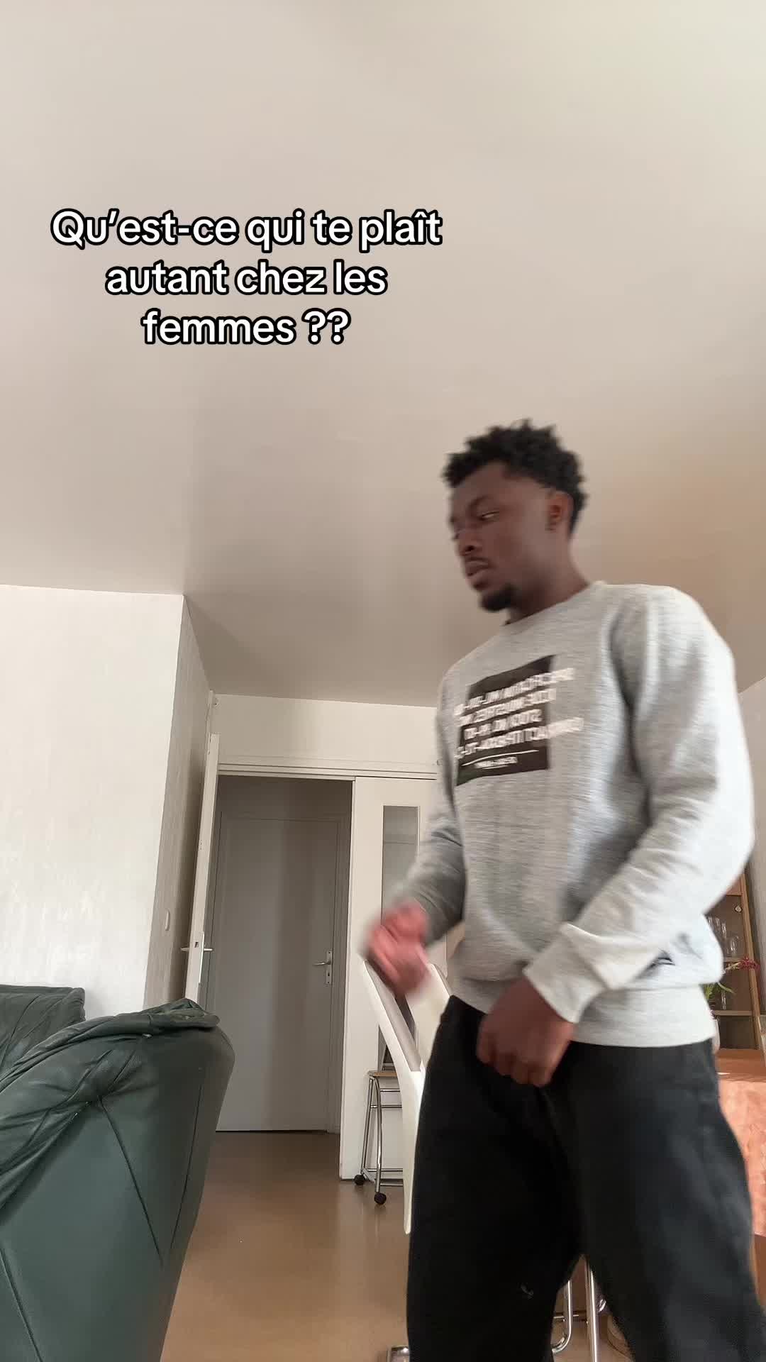 @C’EST CHRIS