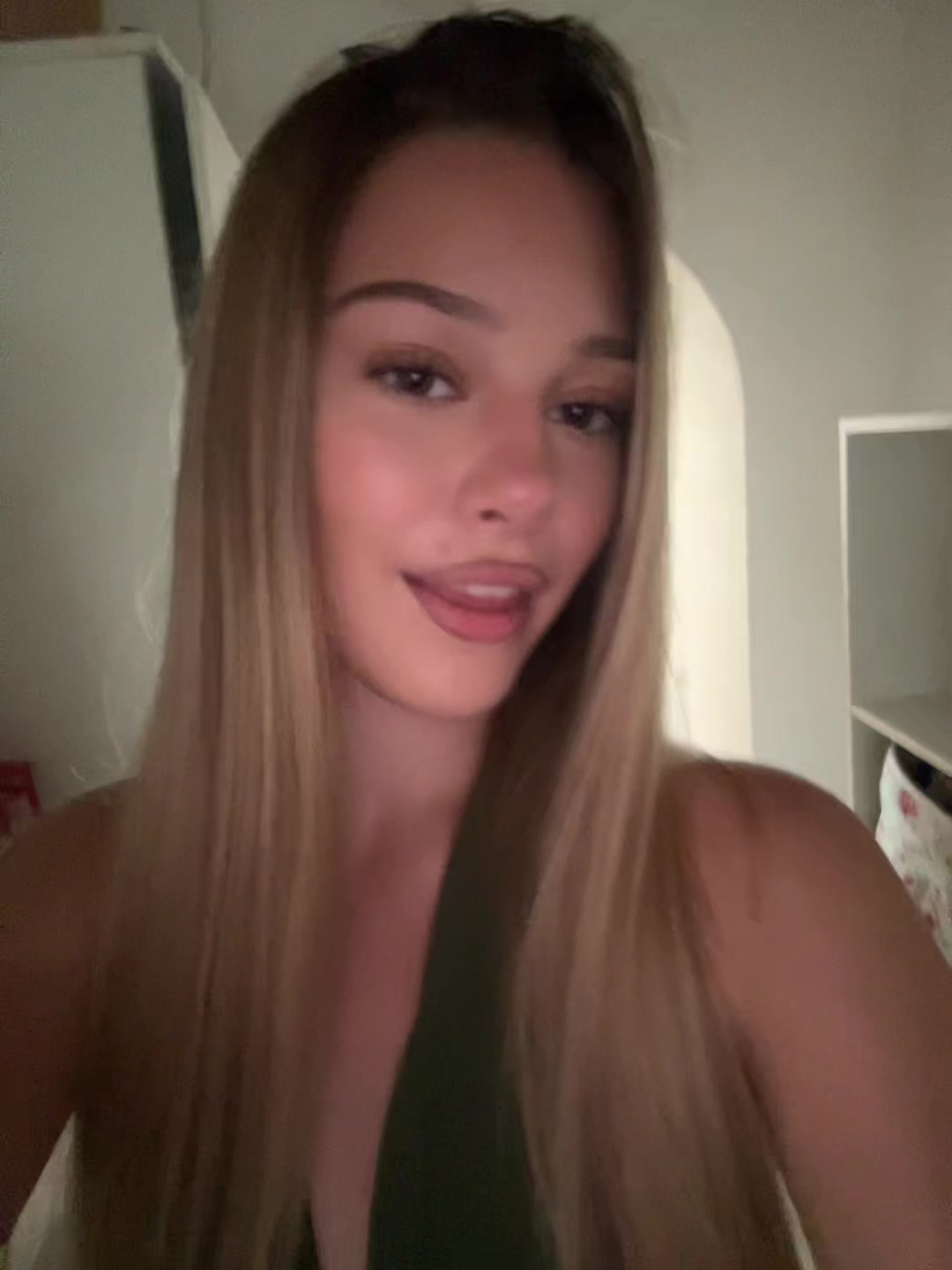 @даная
