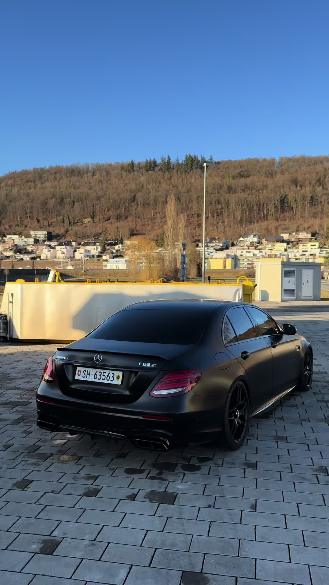 @blacky63_