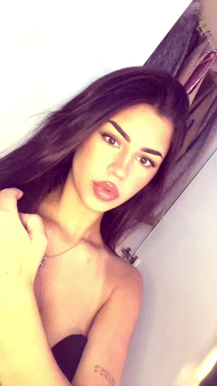 @𝐏𝐚𝐮𝐥𝐚 𝐂𝐨𝐛𝐢𝐞𝐥𝐥𝐚