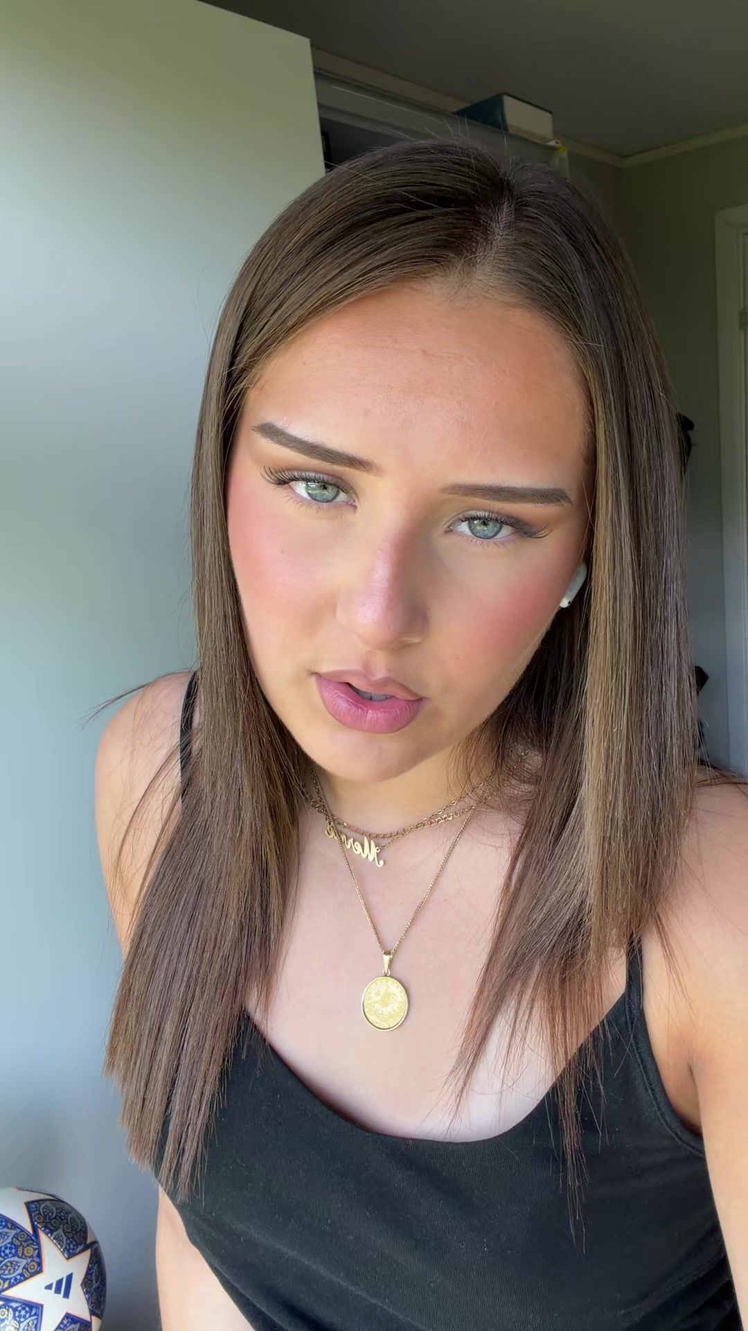 @M