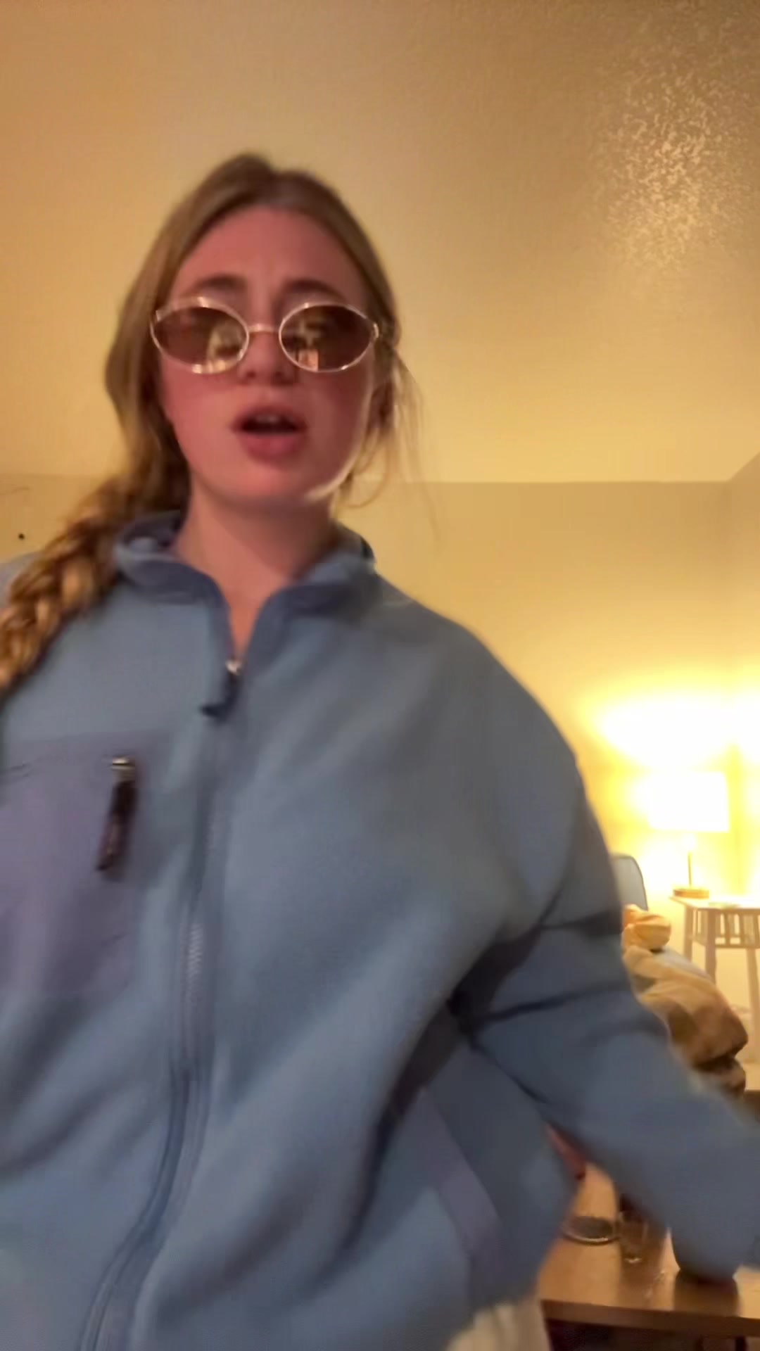 @Juliaaa