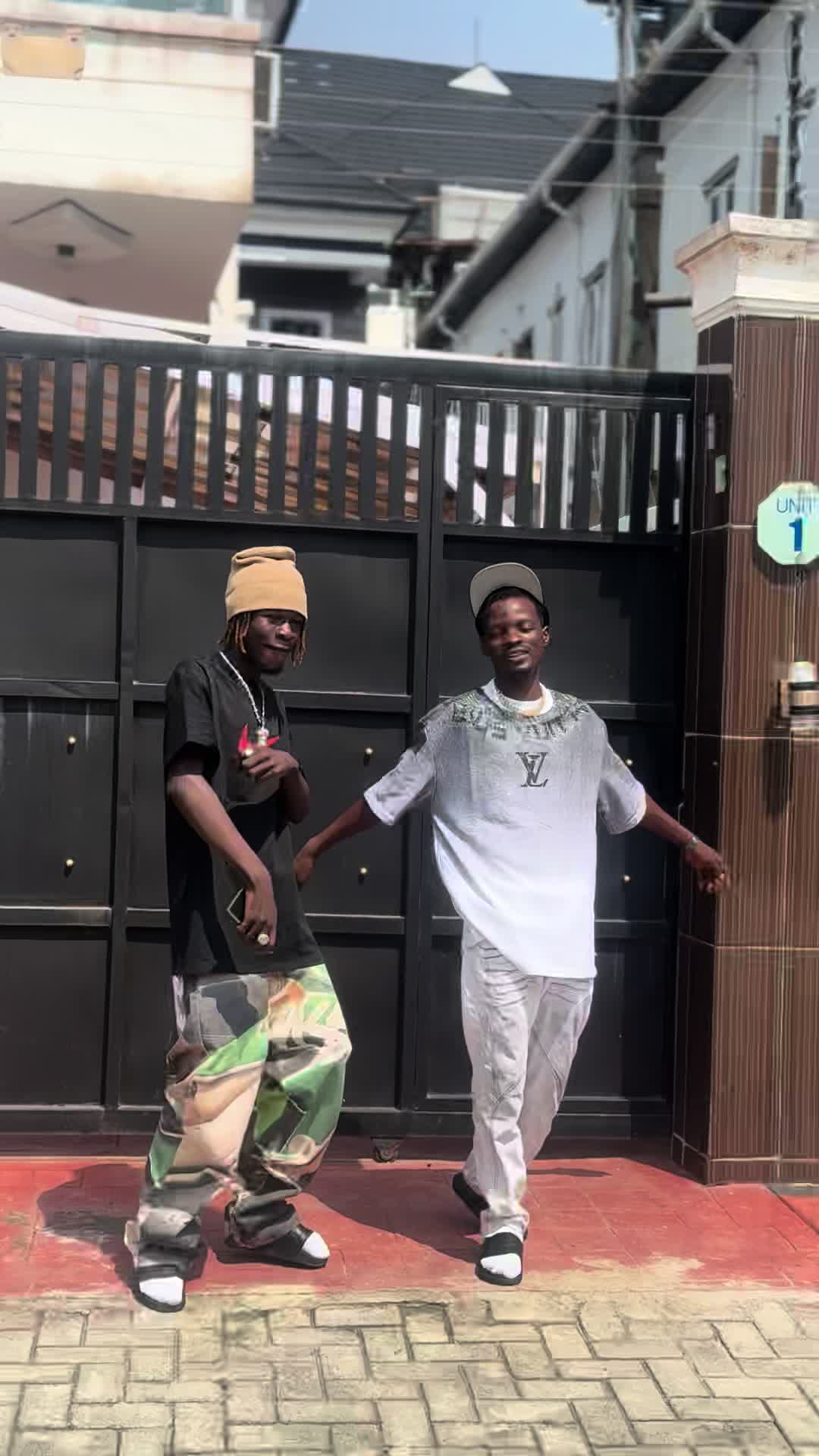 @AREMU LEKKI VIBEZ🎧👻🤡