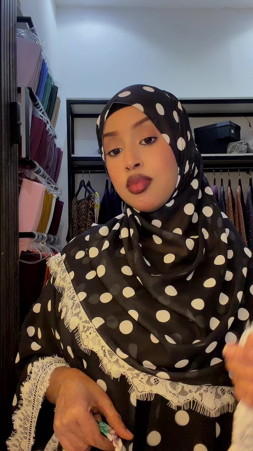 @Mushtaaq Huute👸🦋