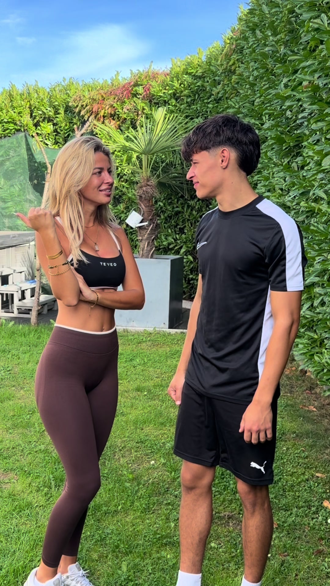@Joena.st