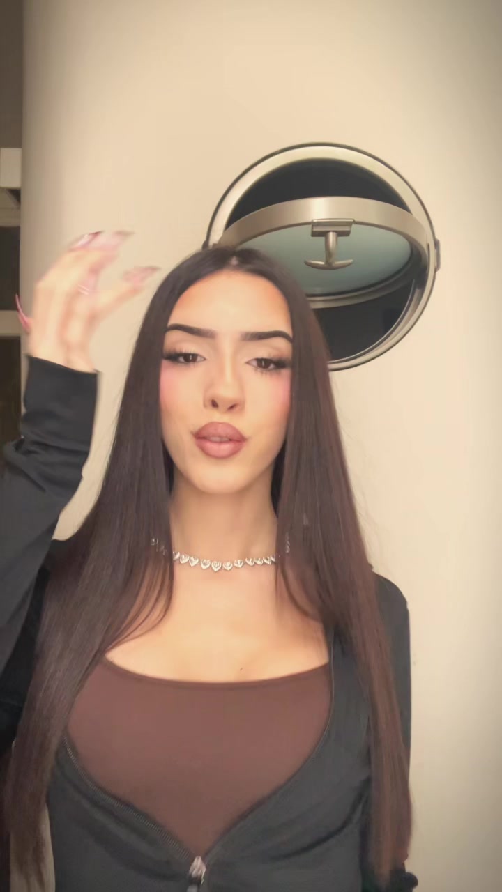 @𝐋𝐮𝐜𝐢𝐚 𝐒𝐚𝐧𝐜𝐡𝐞𝐳🖤