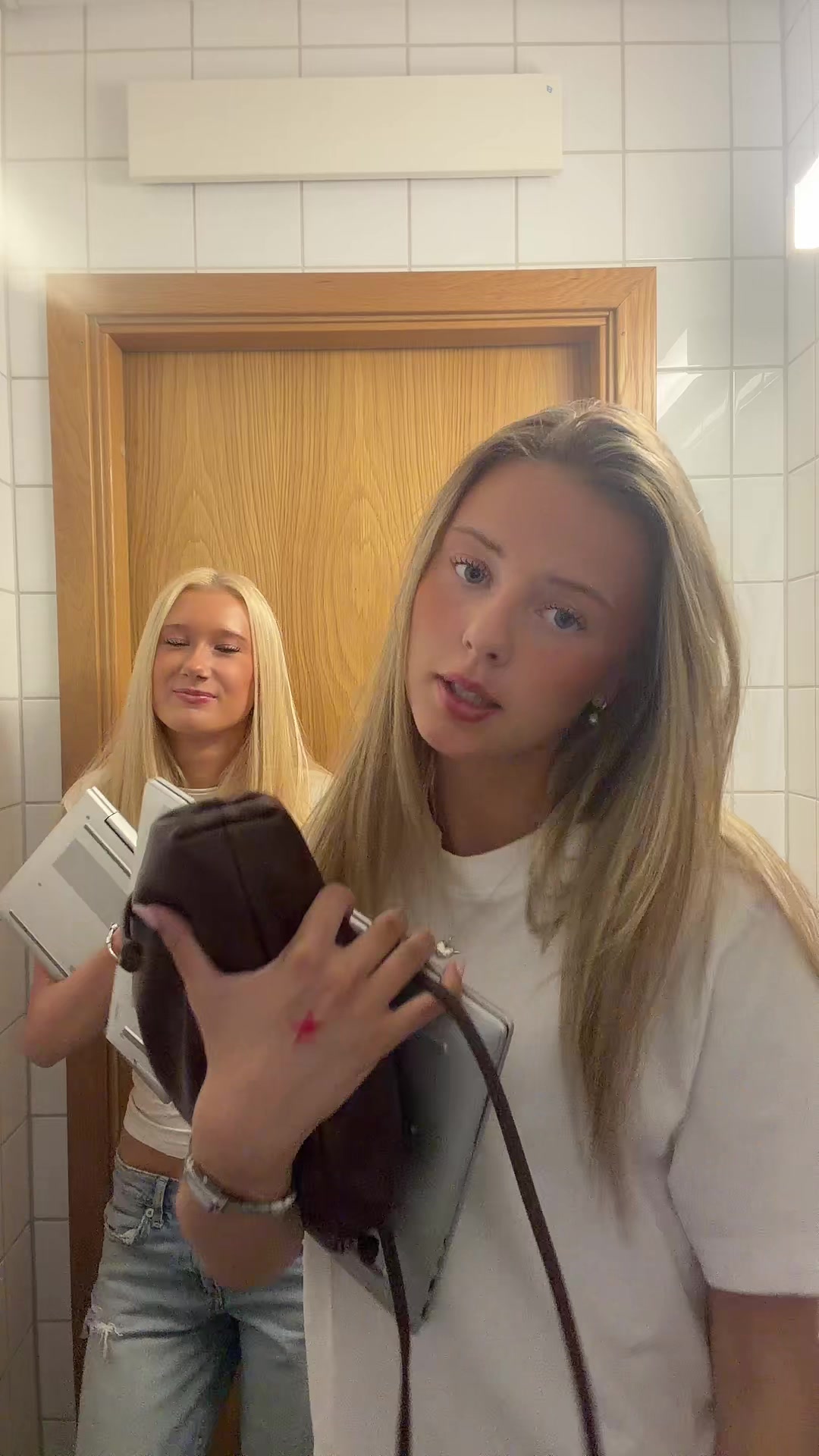 @Svea