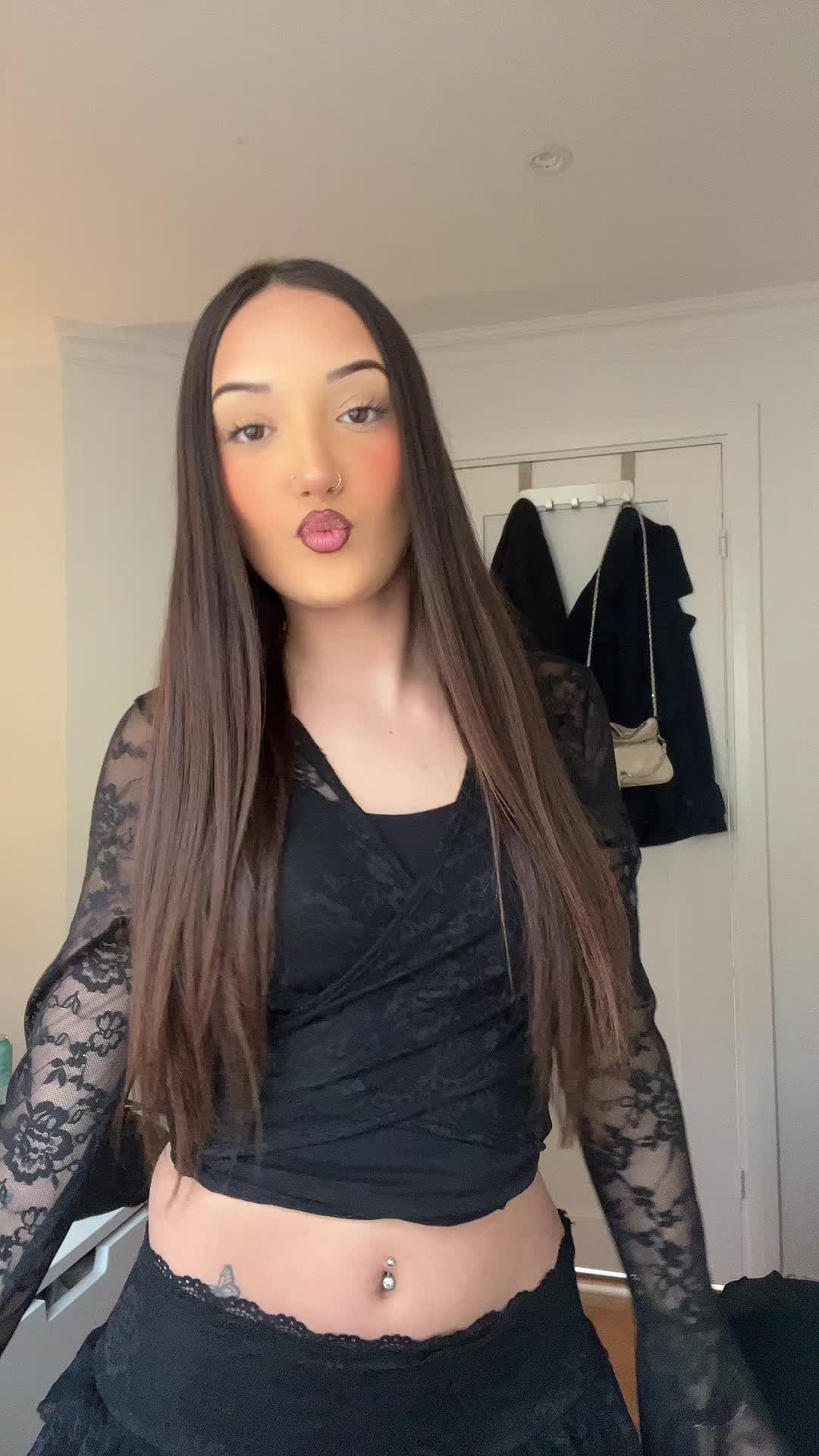 @😈