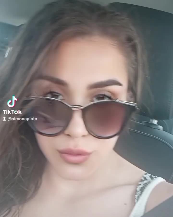 @Simona Pinto