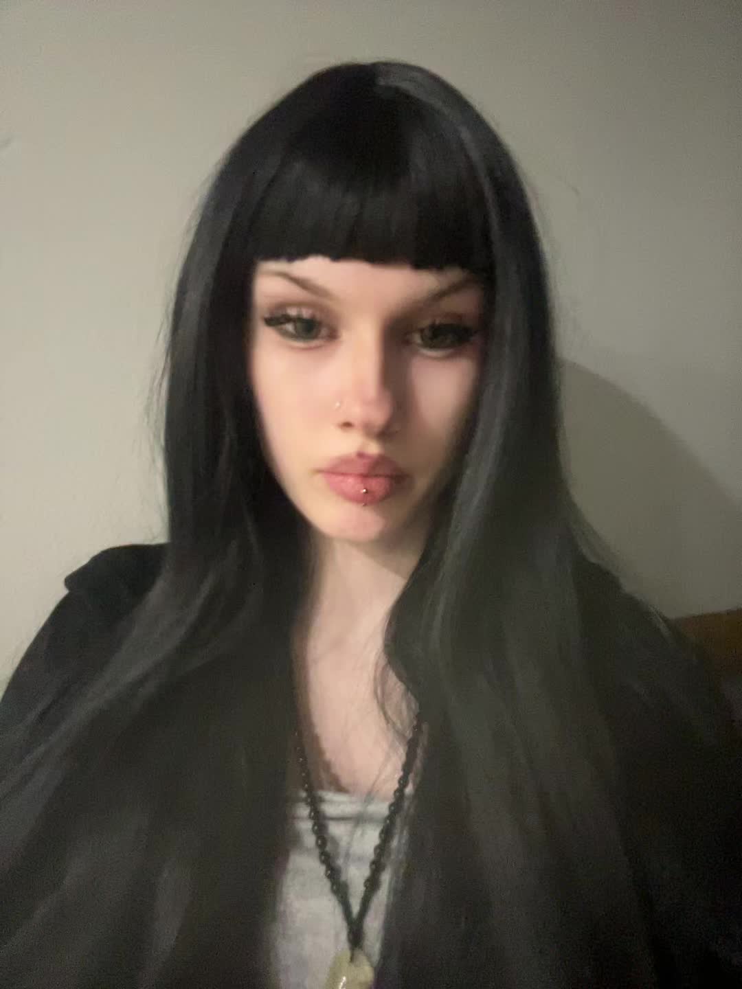 @ᴸⁱˡˡʸ