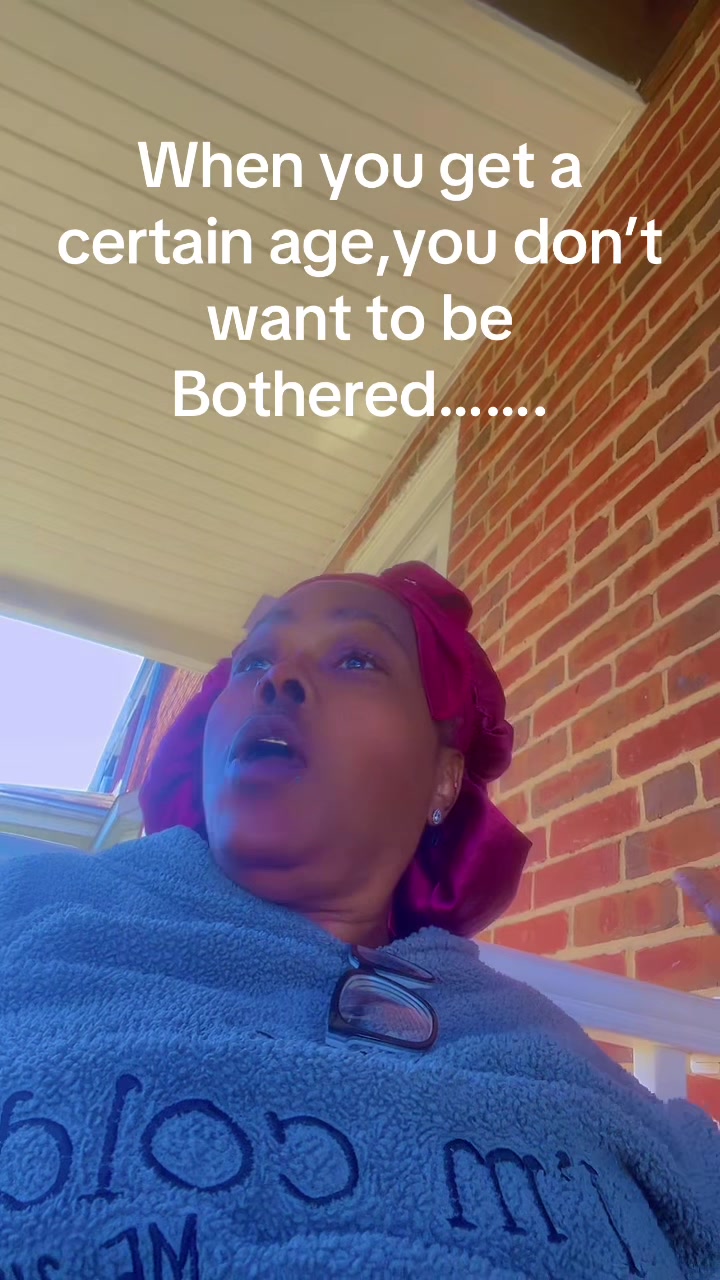 @Nina Moss