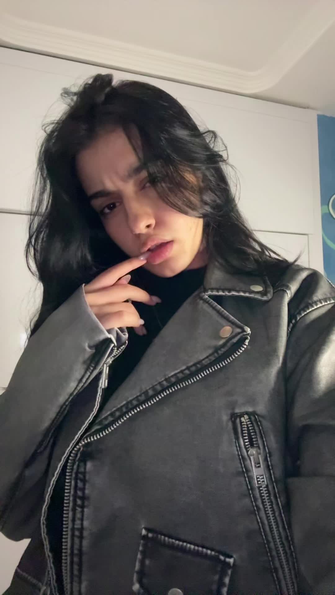 @nikaakarimi