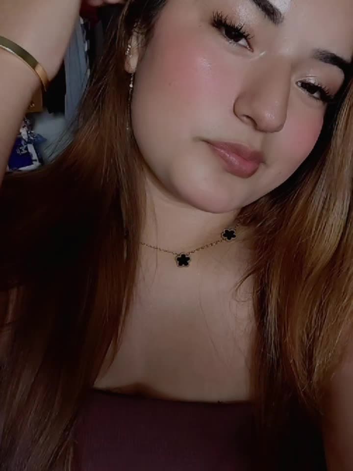 @𝒞𝒶𝓃𝒹𝓎 🍒