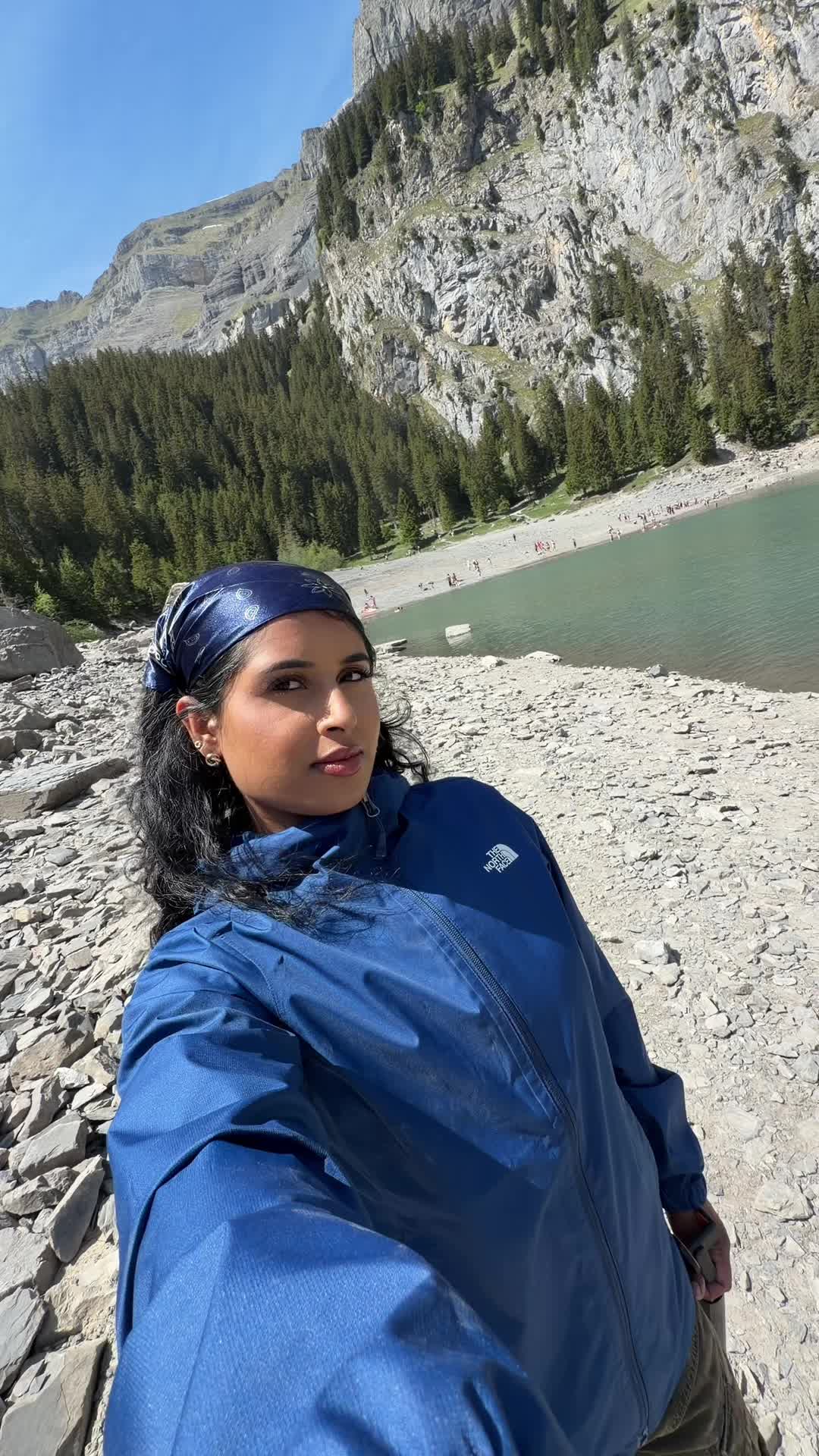 @thashna