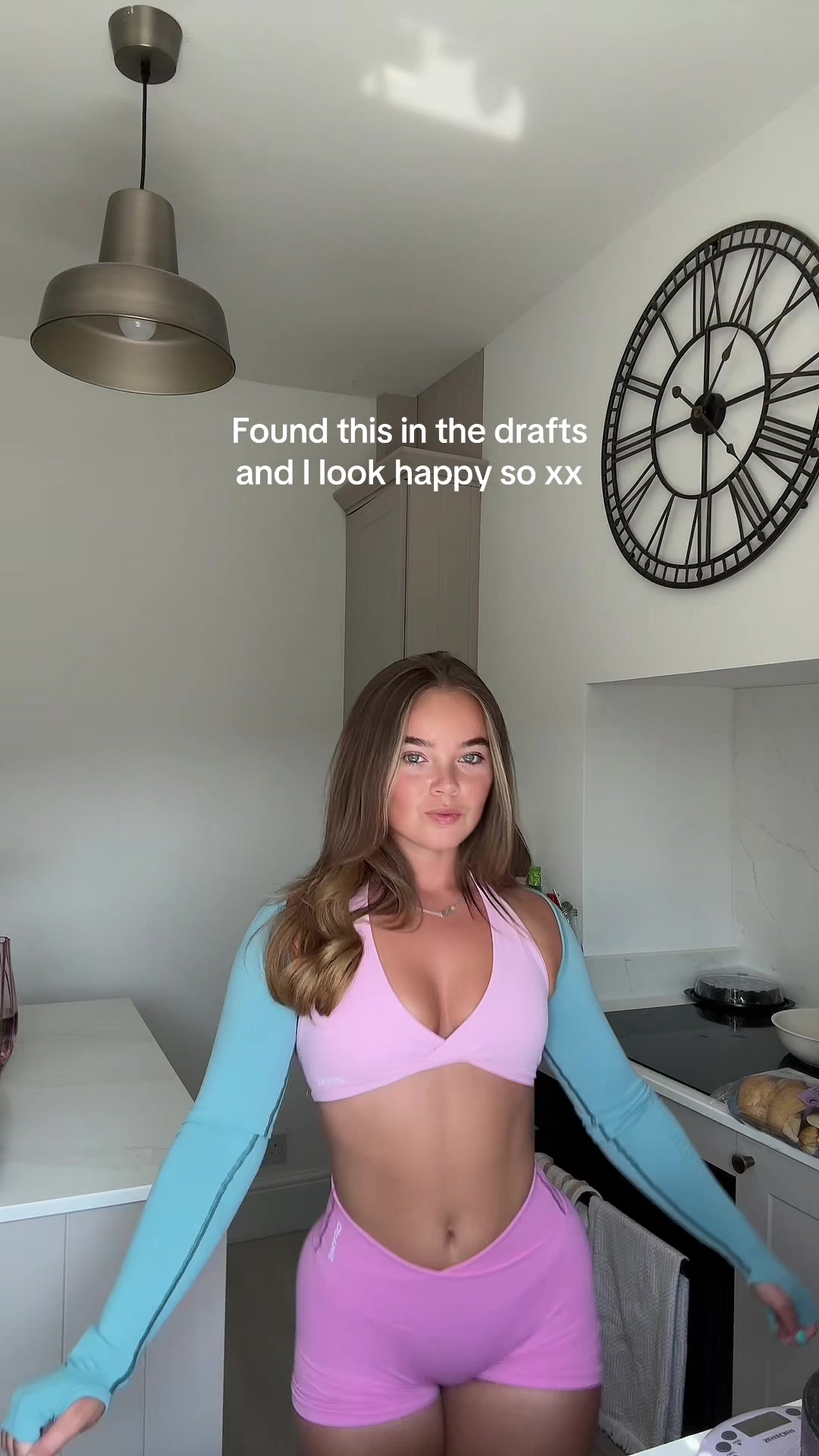 @lil.ashtonn