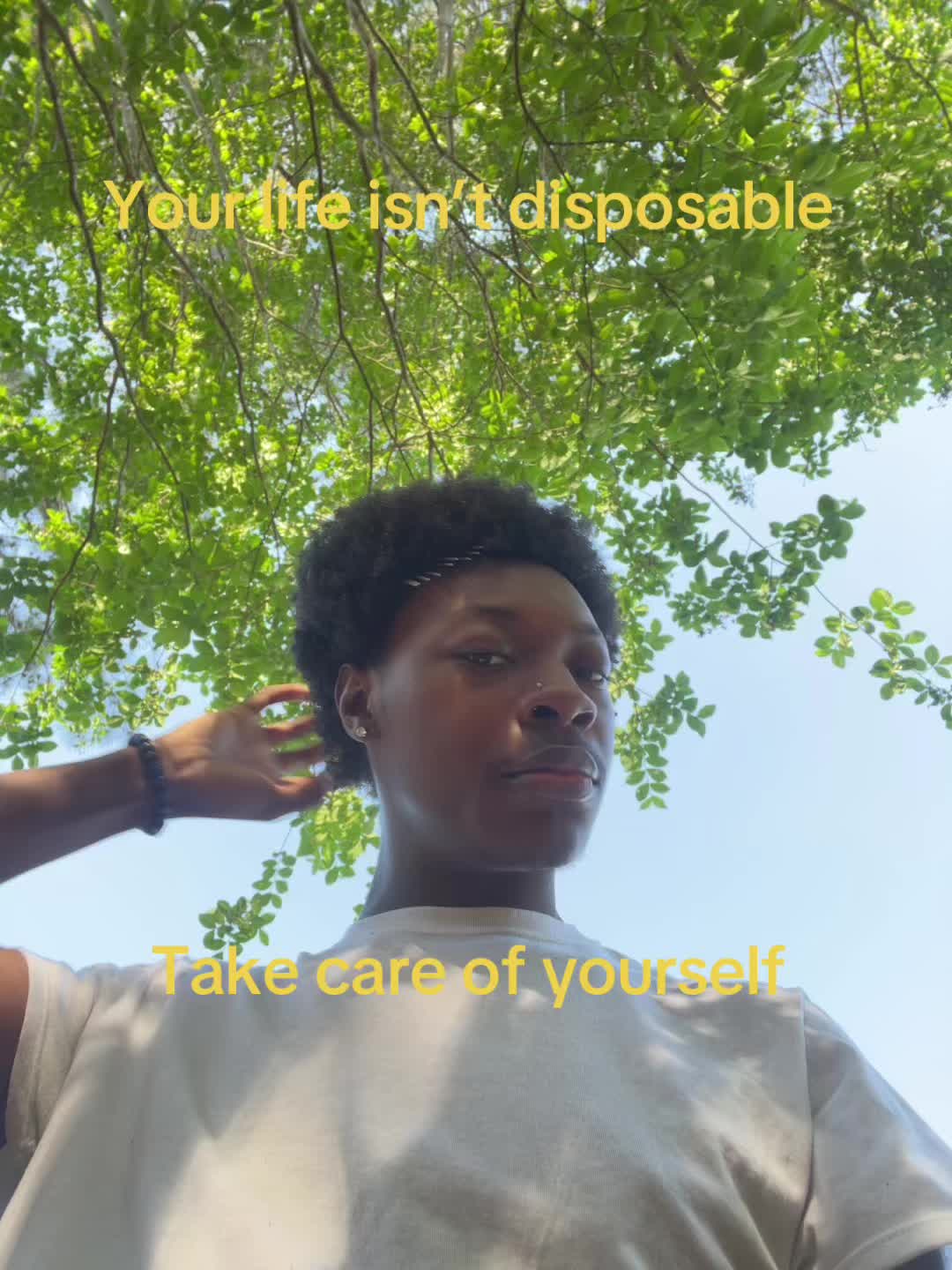@M O B