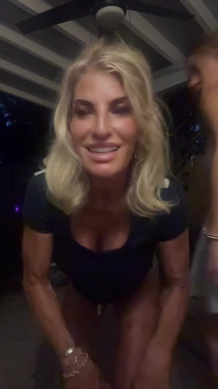 @peproAnnie