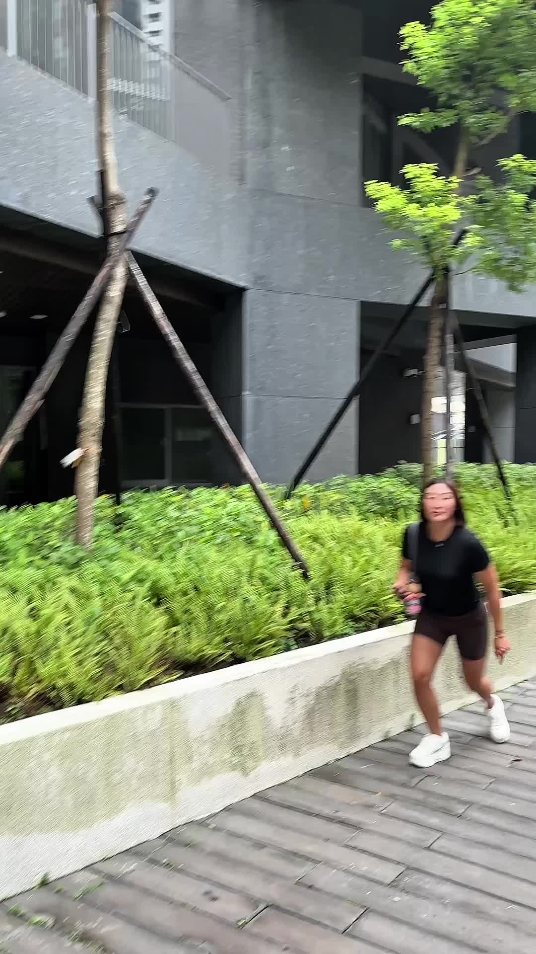 @Sienna