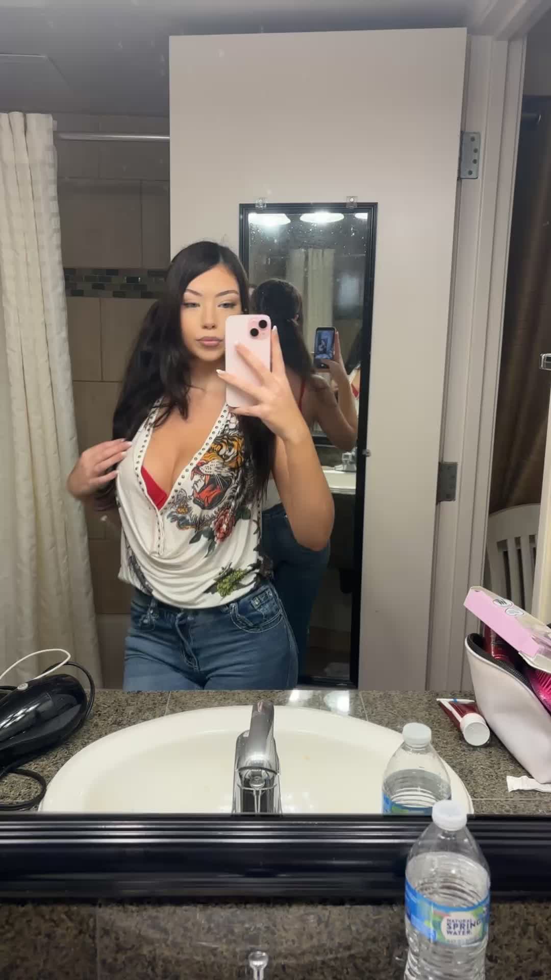 @𝐿𝑜𝓁𝒶 𝒷𝓊𝓃𝓃𝓎