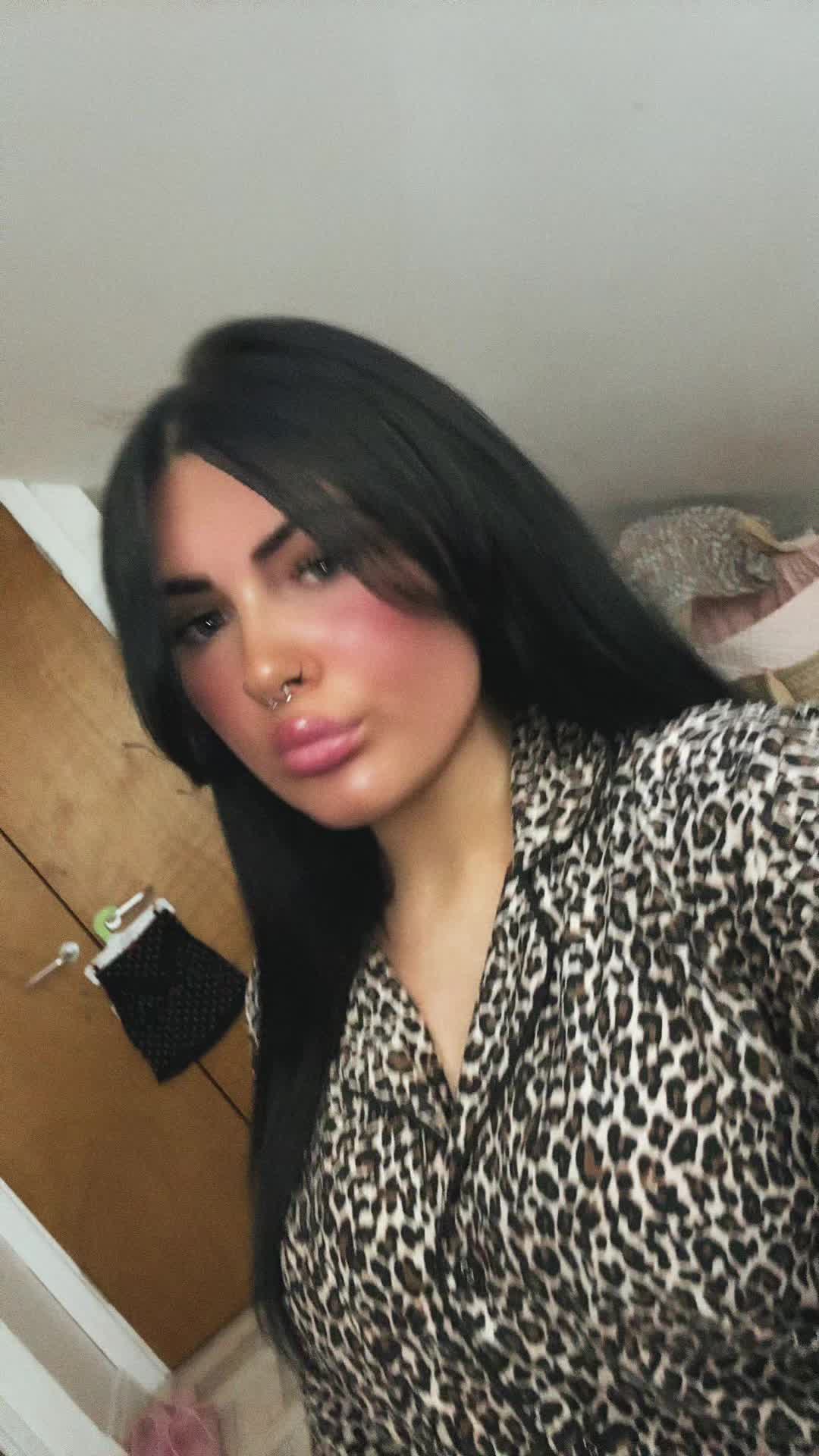 @Laura🩶✨
