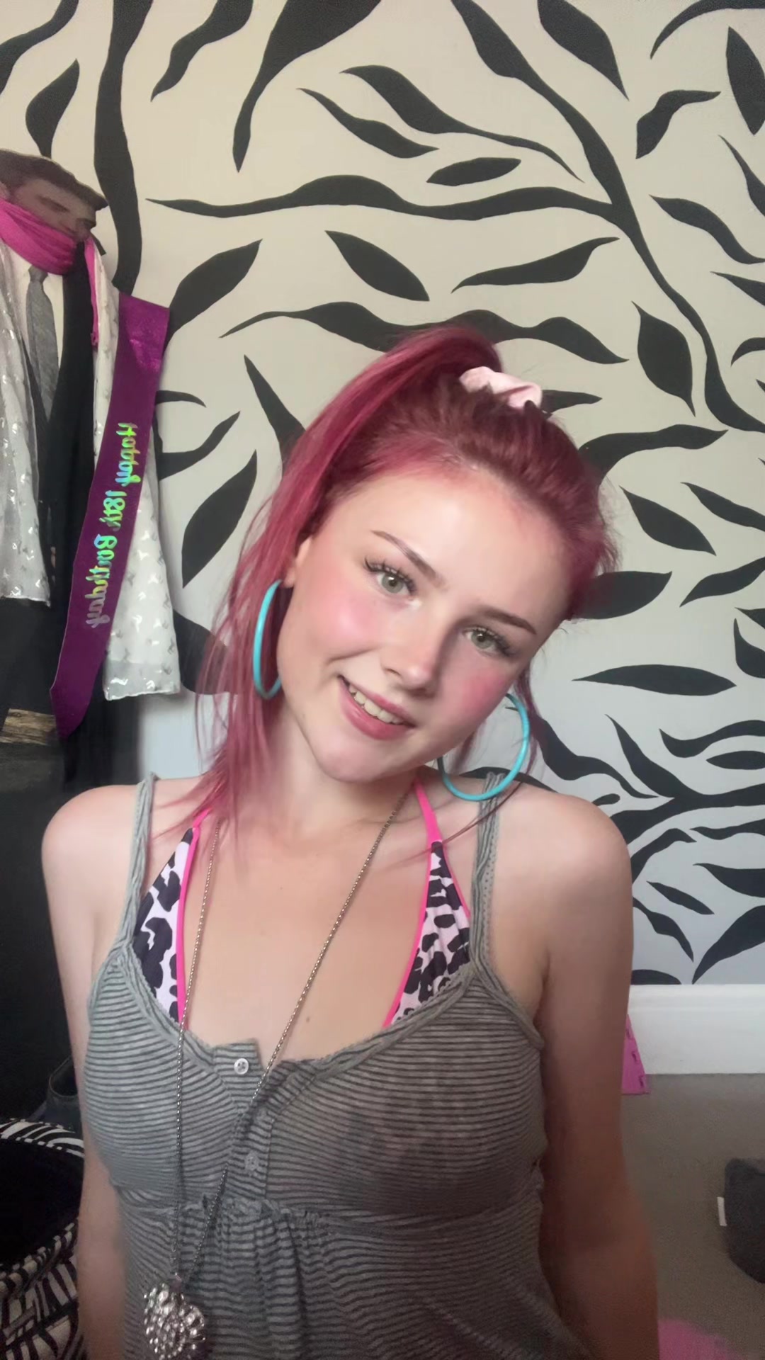 @🦄