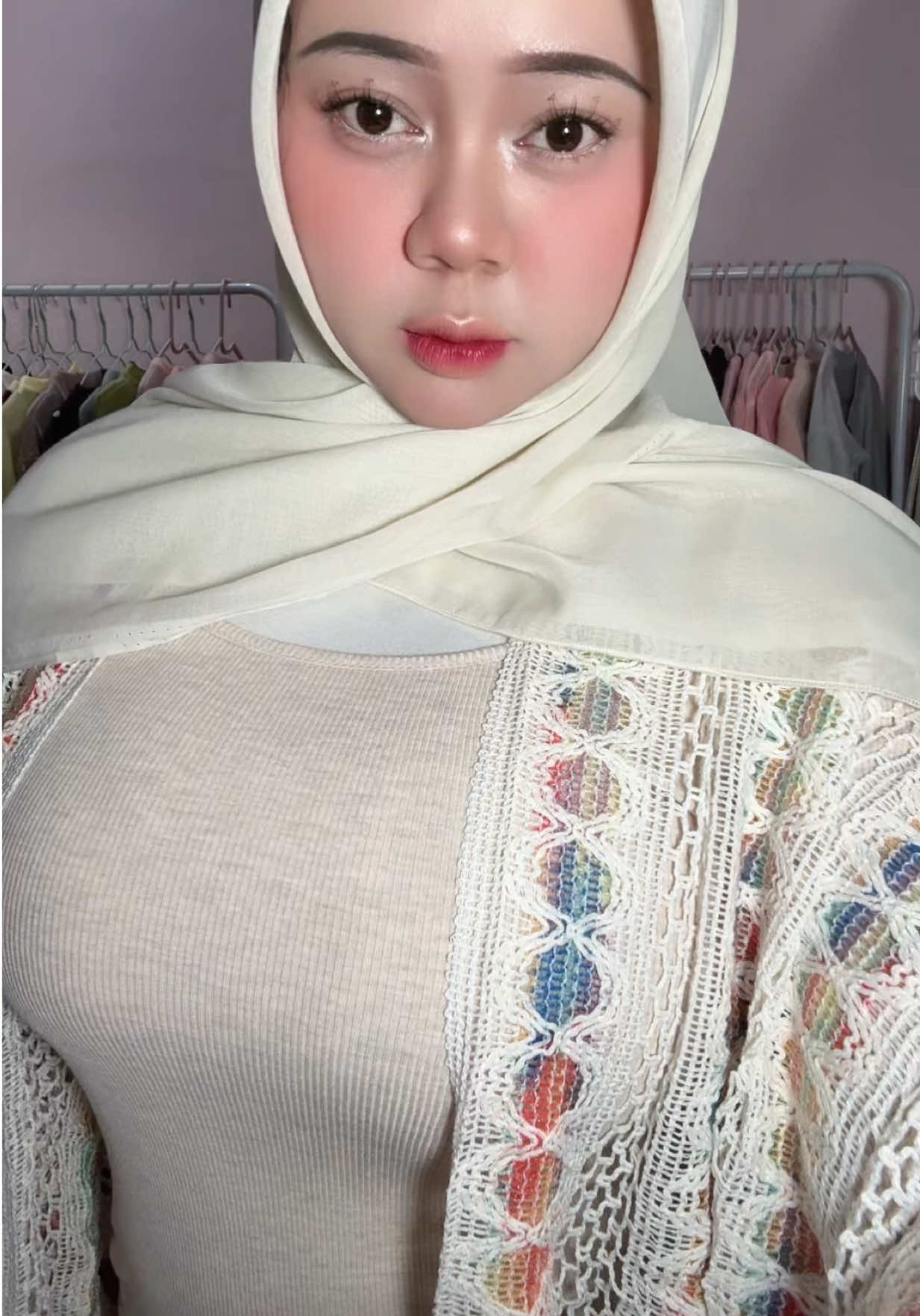 @ig: dyah.viikaa