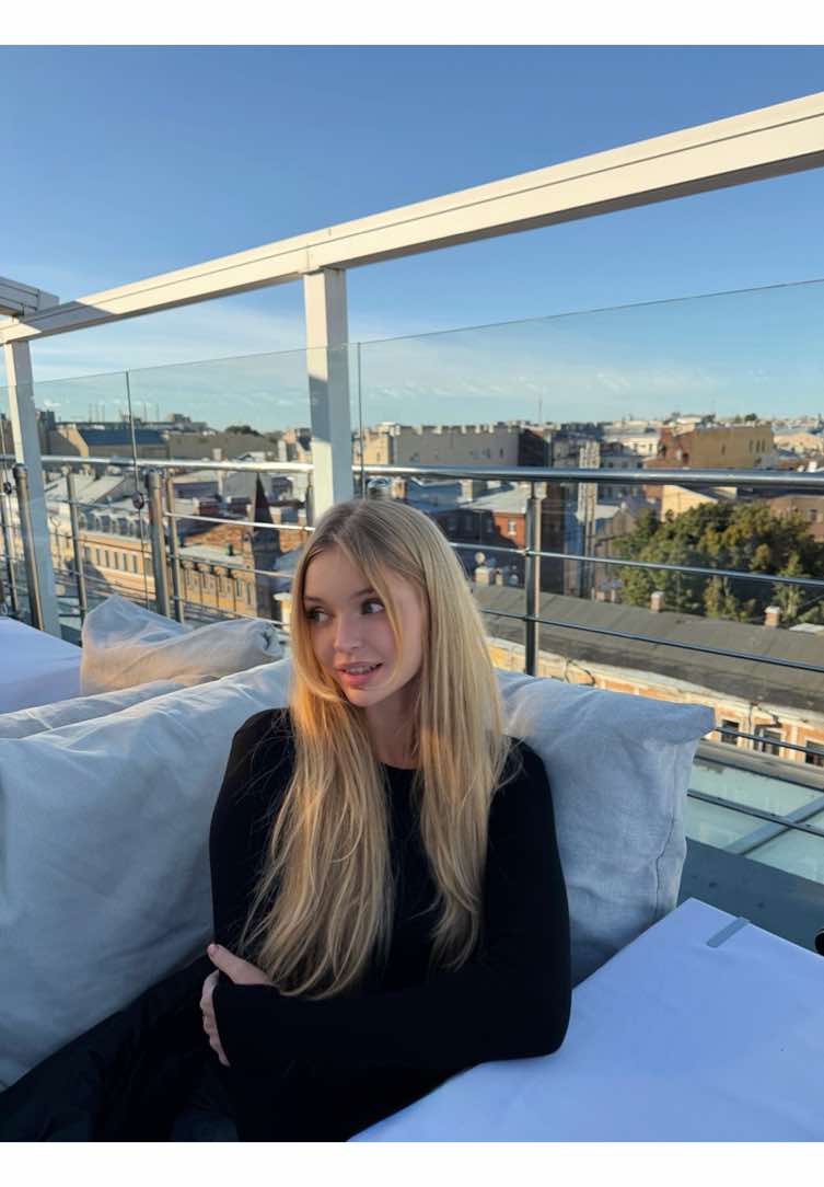@Aurora🕊️