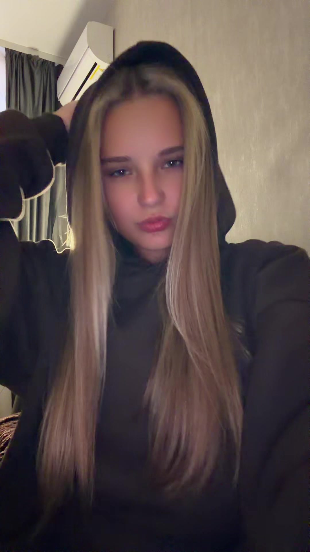 @🫶🏼