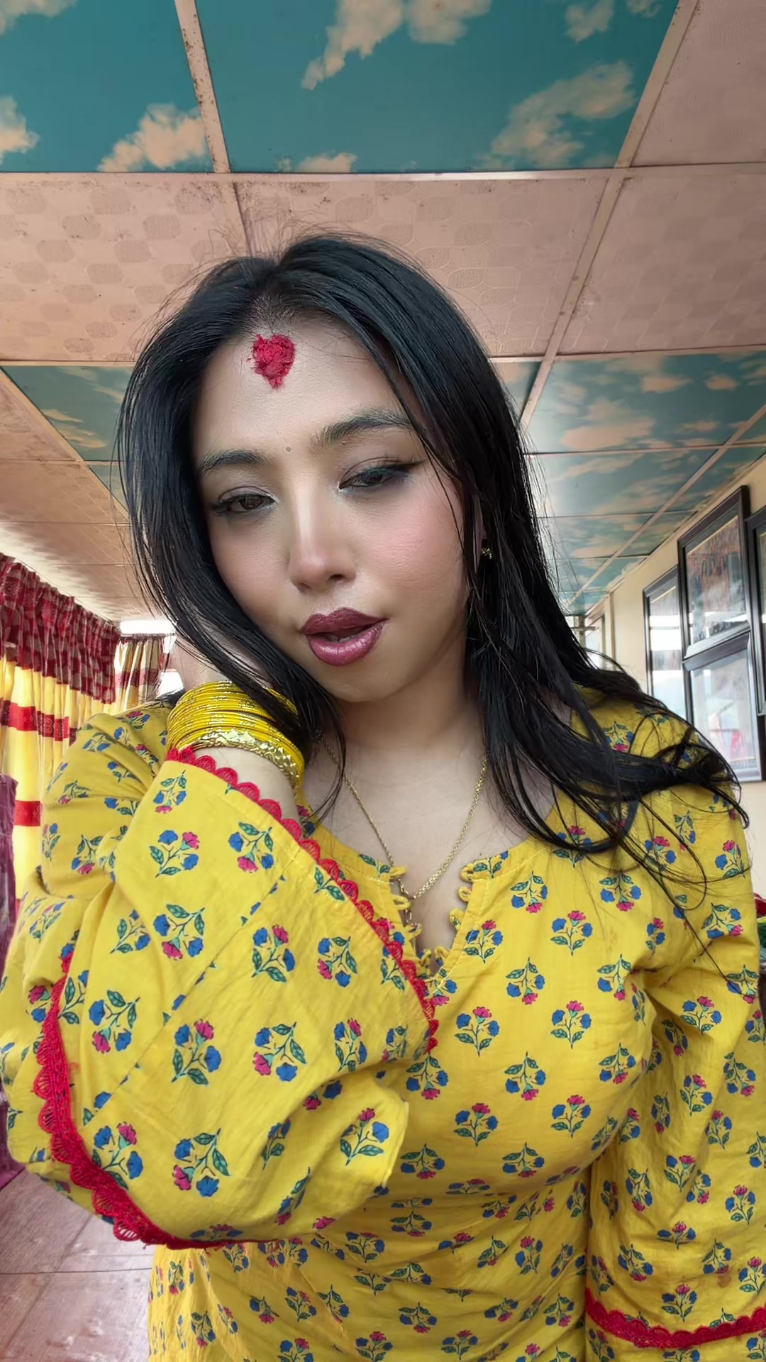 @Roisha Dongol🧿