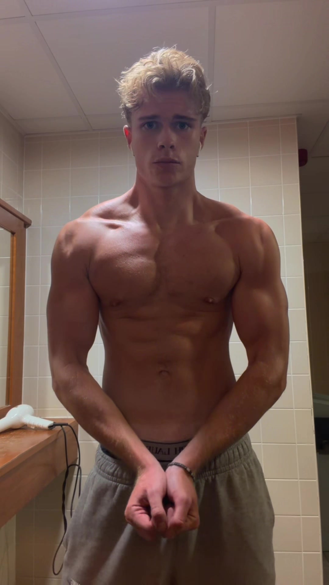 @henrylifts