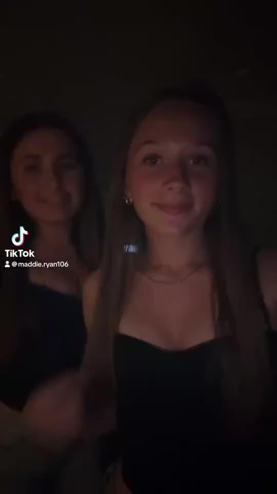 @zoelevitan