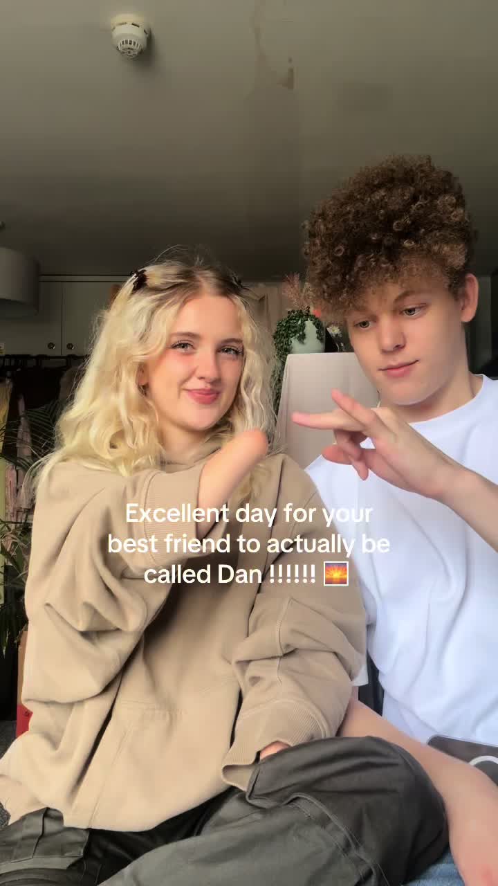 @tillylockey