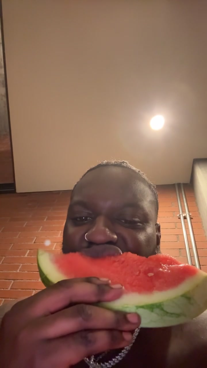 @Ⓜ️🇦🇴