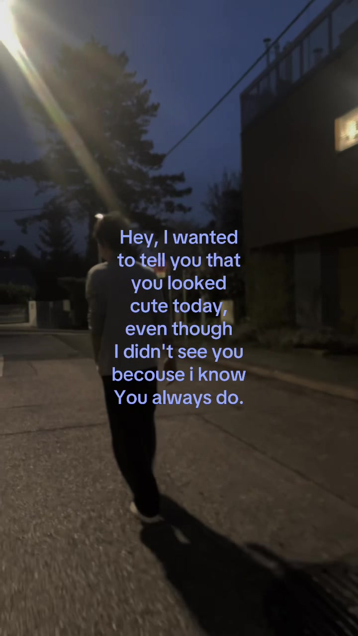 @(ᴇ ᴍ ɪ ʟ ʟ ɪ ᴏ)