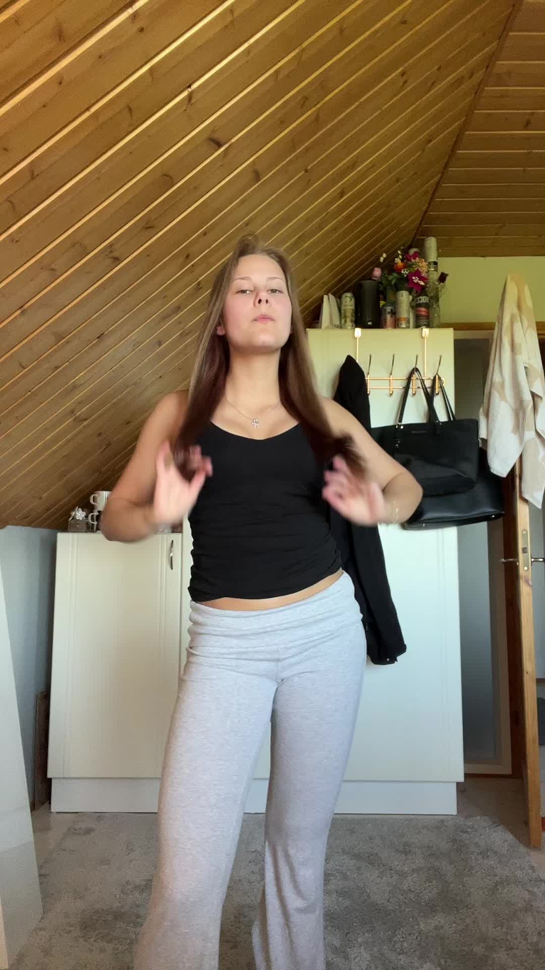 @𝒩ℯℯ𝒶✞